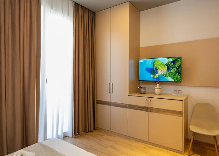 Infinity * 地拉那