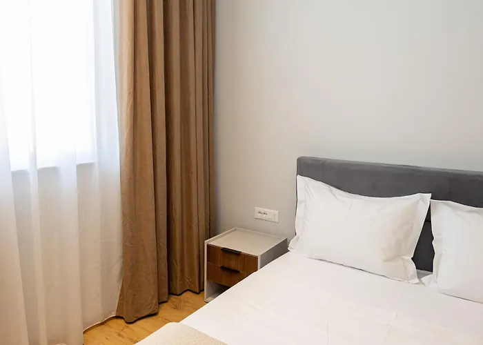 Infinity * 地拉那